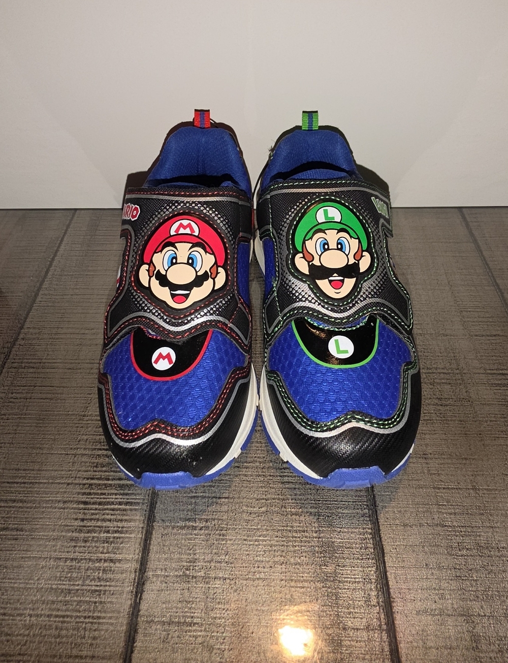 New Super Mario Athletic Sneakers MARIO & LUIGI LIGHT UP
